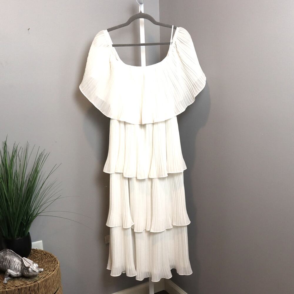 Lulus White‎ Tiered Pleated Dress Off Shoulder Ruffle Romantic Summer Size M
